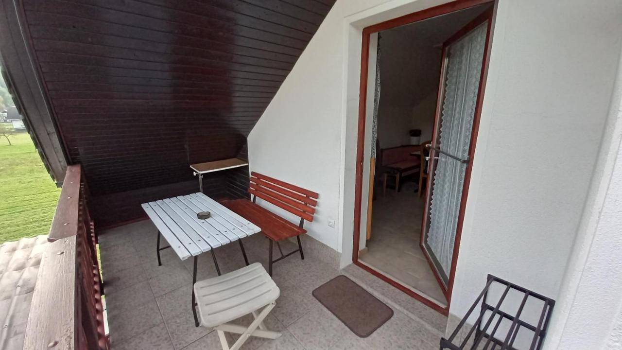Draga - 2 Bedroom Apartment Tržič Bagian luar foto