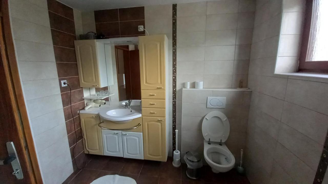 Draga - 2 Bedroom Apartment Tržič Bagian luar foto