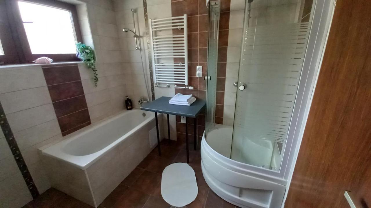 Draga - 2 Bedroom Apartment Tržič Bagian luar foto